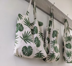 SACS FOURRE-TOUT EN TISSU « MOTIFS PALMIERS »